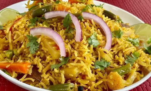 Spicy Lamb और बल्गुर पुलाव रेसिपी