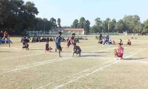 खो-खो टूर्नामेंट में UT की टीमों ने दर्ज की जीत खो-खो टूर्नामेंट में UT की टीमों ने दर्ज की जीत