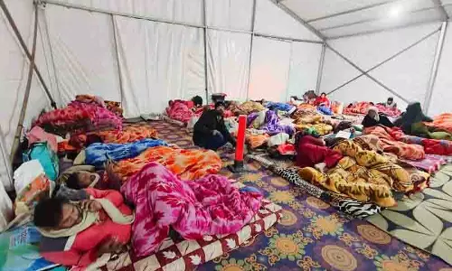 PGI के निकट रैन बसेरों में क्षमता से अधिक लोग फंसे, अटेंडेंट परेशान PGI के निकट रैन बसेरों में क्षमता से अधिक लोग फंसे, अटेंडेंट परेशान