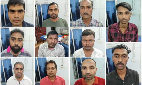 नहर पार में उमड़े थे जुआरी, पुलिस की रेड में 11 अरेस्ट