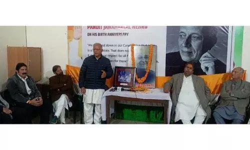कर्रा ने J&K की राजनीतिक स्थिति की समीक्षा की