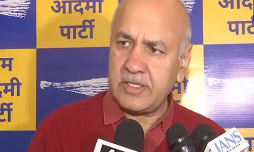 महिलाओं पर अभद्र टिप्पणी करना BJP का चरित्र है: आप नेता मनीष सिसोदिया