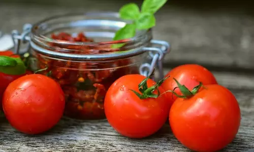 होलमील टोस्ट पर क्रीमयुक्त स्वीटकॉर्न की रेसिपी होलमील टोस्ट पर क्रीमयुक्त स्वीटकॉर्न की रेसिपी