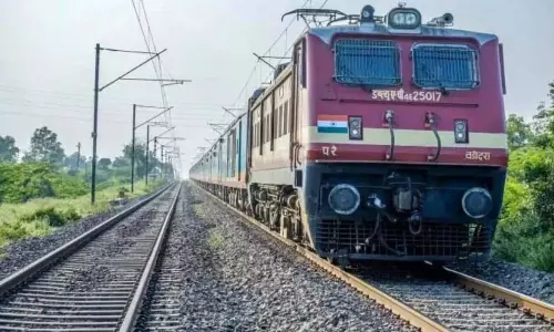 Nagpur: यार्ड रिमॉडलिंग के लिए दिल्ली रूट की कुछ ट्रेनें रद्द Nagpur: यार्ड रिमॉडलिंग के लिए दिल्ली रूट की कुछ ट्रेनें रद्द