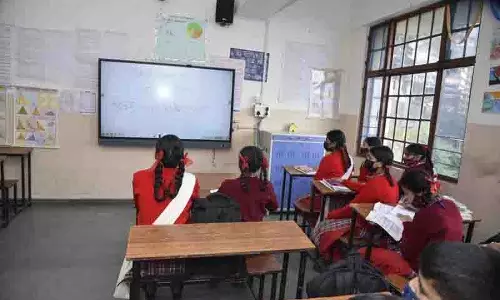 केंद्र के नेतृत्व में, राज्य ने कक्षा V, VIII के लिए ‘नो-डिटेंशन’ नीति को खत्म कर दिया