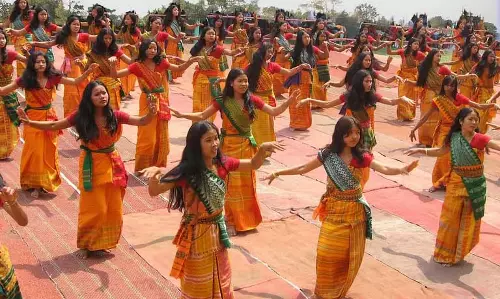 Assam के लोक नृत्य सांस्कृतिक अभिव्यक्ति की धड़कन