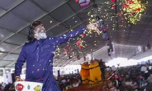 Jharkhand : मैया सम्मान योजना की शुरुआत, 56 लाख से अधिक महिलाओं को राशि ट्रांसफर