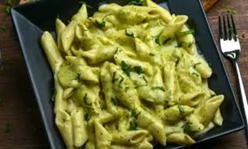 Green Pasta: सुपर हेल्दी क्रीमी ग्रीन पास्ता,जाने बनाने का तरीका Green Pasta: सुपर हेल्दी क्रीमी ग्रीन पास्ता,जाने बनाने का तरीका