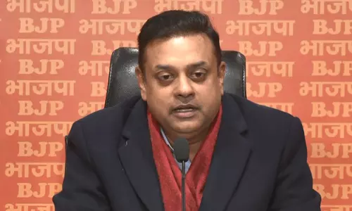 BJP के संबित पात्रा ने अरविंद केजरीवाल के शीश महल पर हुए खर्च पर उठाए सवाल