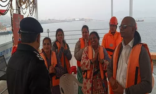 महाकुंभ: NDRF ने गंगा नदी से एक ही परिवार के नौ सदस्यों को बचाया