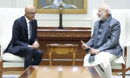 PM Modi ने माइक्रोसॉफ्ट प्रमुख सत्य नडेला से की मुलाकात, तकनीक, नवाचार, एआई पर चर्चा की PM Modi ने माइक्रोसॉफ्ट प्रमुख सत्य नडेला से की मुलाकात, तकनीक, नवाचार, एआई पर चर्चा की