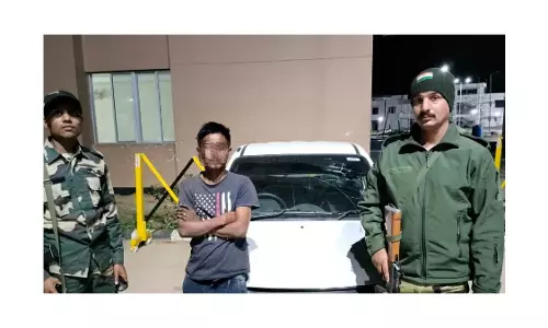 Meghalaya : बीएसएफ ने भारत-बांग्लादेश सीमा पर फिर एक तस्कर गिरफ्तार किया, 9.5 लाख का सामान जब्त