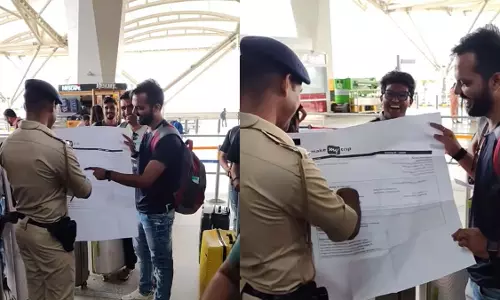 शख्स ने बोर्डिंग पास का आदमकद प्रिंट दिखाकर एयरपोर्ट सुरक्षा को चौंकाया, देखें VIDEO...