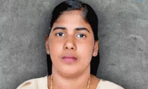 भारतीय नर्स NIMISHA PRIYA को दी गई मौत की सजा का मसला हौथी मिलिशिया ने नियंत्रित किया, राष्ट्रपति ने पुष्टि नहीं की: यमन दूतावास भारतीय नर्स NIMISHA PRIYA को दी गई मौत की सजा का मसला हौथी मिलिशिया ने नियंत्रित किया, राष्ट्रपति ने पुष्टि नहीं की: यमन दूतावास