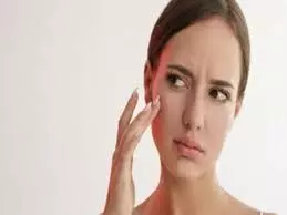 Skin Care:  सर्दियों में रूखी त्वचा से हैं परेशान, तो हाइड्रेशन के लिए आजमाएं शहद और गुलाब जल से बना फेस पैक