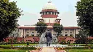 CCI probe ordered: SC ने सभी मामलों को कर्नाटक के उच्च न्यायालय में स्थानांतरित कर दिया