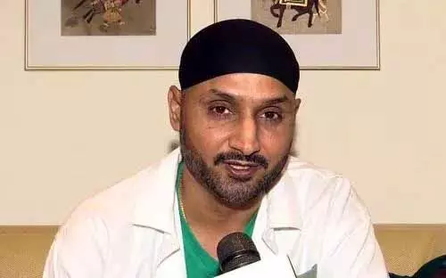 ‘सुपरस्टार संस्कृति’ खत्म करें: Harbhajan Singh