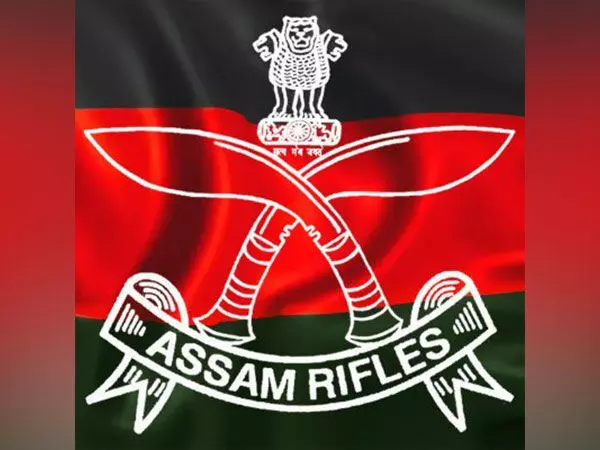 Assam Rifles और सीमा शुल्क प्रतिनिधि बल ने 72.74 लाख रुपये की अवैध सुपारी बरामद की