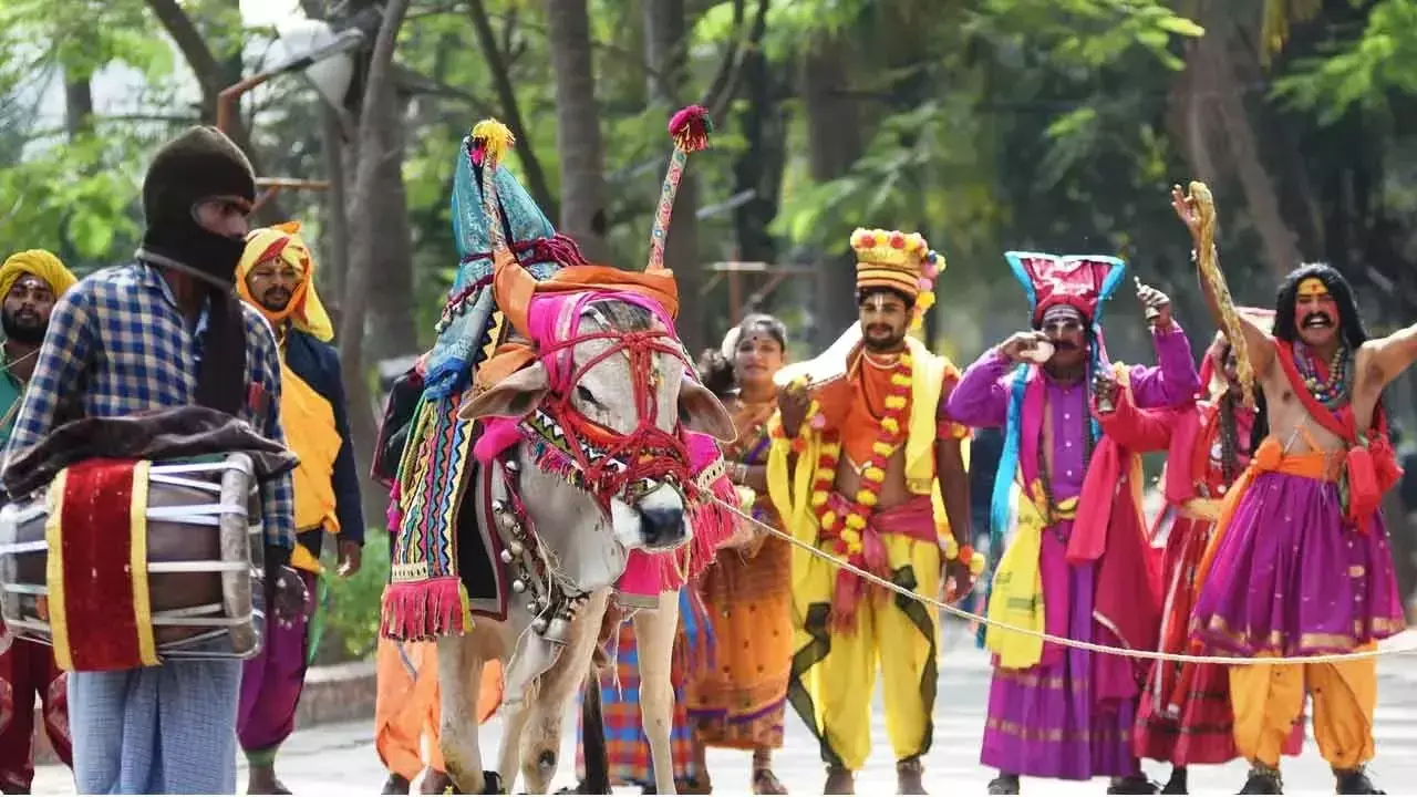 पारंपरिक संक्रांति की सर्वोत्कृष्ट विशेषता: हरिदासु - हमारे राज्य की लुप्त होती परंपरा