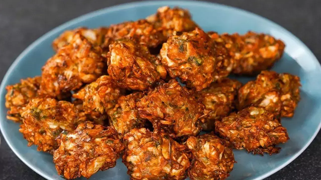 Cabbage crispy pakoras मिलेगा गजब का स्वाद