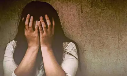 हॉस्टल में बुलाकर जूनियर डॉक्टर के साथ रेप, पीड़िता का साथी गिरफ्तार हॉस्टल में बुलाकर जूनियर डॉक्टर के साथ रेप, पीड़िता का साथी गिरफ्तार