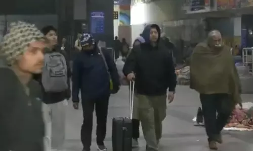 राज्यों में भीषण ठंड, ठिठुर रहे राजधानी वासी भी