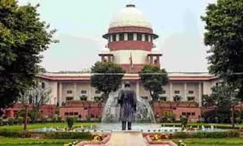 CCI probe ordered: SC ने सभी मामलों को कर्नाटक के उच्च न्यायालय में स्थानांतरित कर दिया CCI probe ordered: SC ने सभी मामलों को कर्नाटक के उच्च न्यायालय में स्थानांतरित कर दिया