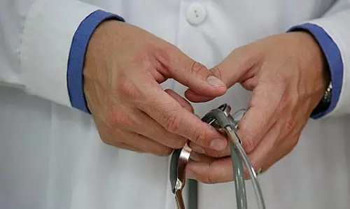 क्लीनिक में मिटाया हवस, झोलाछाप डॉक्टर गिरफ्तार