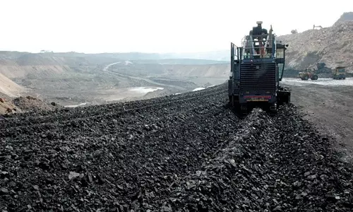 Assam: भारतीय सेना ने दीमा हसाओ में फंसे कोयला खनिकों को बचाने के लिए राहत कार्य बल को तैनात किया