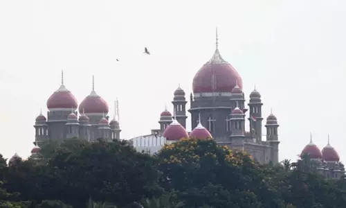 Telangana: तेलंगाना सरकार ने आईएएस को भूमि आवंटन का बचाव किया Telangana: तेलंगाना सरकार ने आईएएस को भूमि आवंटन का बचाव किया