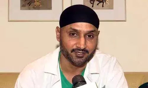 ‘सुपरस्टार संस्कृति’ खत्म करें: Harbhajan Singh