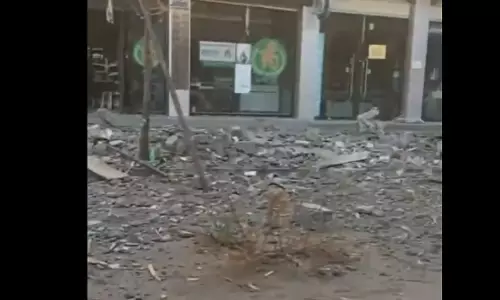 भयंकर भूकंप से कांपी धरती: अब तक 32 लोगों की मौत, भारत में भी सहमे लोग, VIDEO
