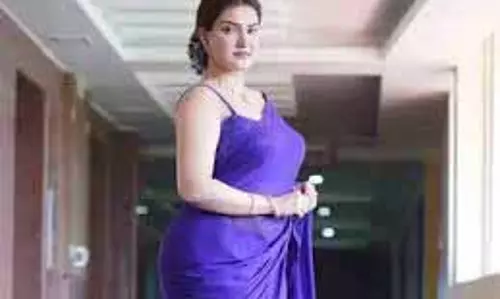 मलयालम अभिनेत्री हनी रोज़ ने एक व्यक्ति को गिरफ़्तार करने वाले के खिलाफ टिप्पणी की