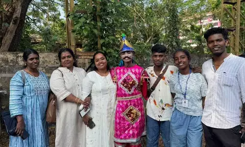Kerala : कलोलसावम में चविट्टू नादाकम: इस एक सैनिक को युद्ध के लिए Kerala : कलोलसावम में चविट्टू नादाकम: इस एक सैनिक को युद्ध के लिए