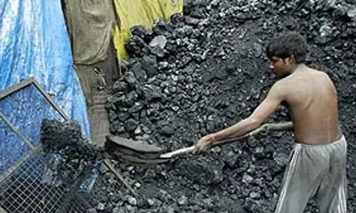 Odisha: पुनर्वास-पुनर्वास के दावों को लेकर ग्रामीणों ने कनिहा कोयला खदान को ठप कर दिया