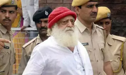 आसाराम बापू को बलात्कार मामले में अंतरिम जमानत मिली, पर...