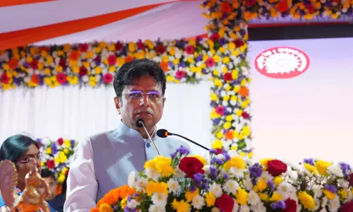 Sridhar Babu ने कहा- हैदराबाद सेमीकंडक्टर उद्योग के लिए आदर्श Sridhar Babu ने कहा- हैदराबाद सेमीकंडक्टर उद्योग के लिए आदर्श