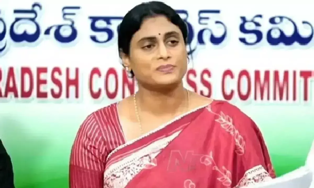 वाईएस शर्मिला ने Andhra सरकार से आरोग्यश्री स्वास्थ्य योजना का बकाया चुकाने की मांग की वाईएस शर्मिला ने Andhra सरकार से आरोग्यश्री स्वास्थ्य योजना का बकाया चुकाने की मांग की