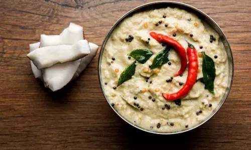 Coconut chutney बेहद आसान है ​रेसिपी