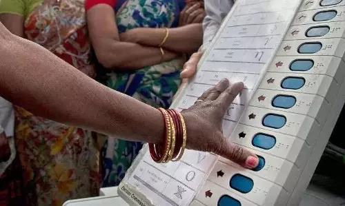 Youth Voting Crisis: केरल युवा मतदाताओं में अनिच्छा की जांच करेगा Youth Voting Crisis: केरल युवा मतदाताओं में अनिच्छा की जांच करेगा