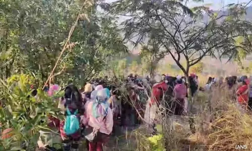 Manipur: ग्रामीणों ने उयोक पहाड़ियों से केंद्रीय बलों की वापसी का विरोध किया