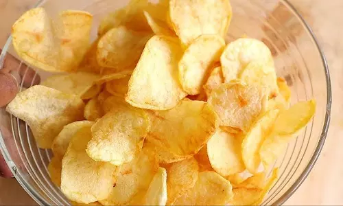 कॉड गौजोंस विद टेम्पुरा चिप्स रेसिपी