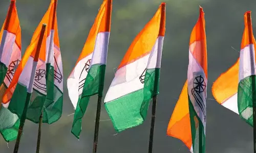 Kerala : कांग्रेस को बचाव में संघर्ष करना पड़ रहा