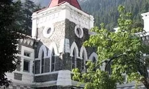 Uttarakhand : उच्च न्यायालय ने अधिकारियों को फटकार लगाने के साथ बागेश्वर में खनन कार्य पर लगाई रोक Uttarakhand : उच्च न्यायालय ने अधिकारियों को फटकार लगाने के साथ बागेश्वर में खनन कार्य पर लगाई रोक
