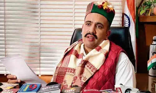 Vikramaditya अपने जन्मदिन पर जय राम से मिलने पहुंचे