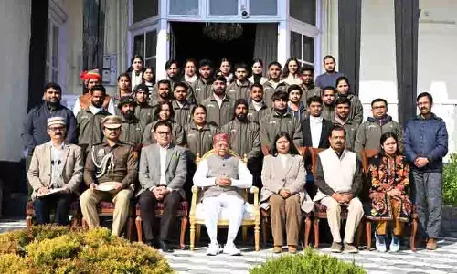 Himachal: शांति और सद्भाव के दूत बनें, राज्यपाल ने युवाओं से कहा Himachal: शांति और सद्भाव के दूत बनें, राज्यपाल ने युवाओं से कहा