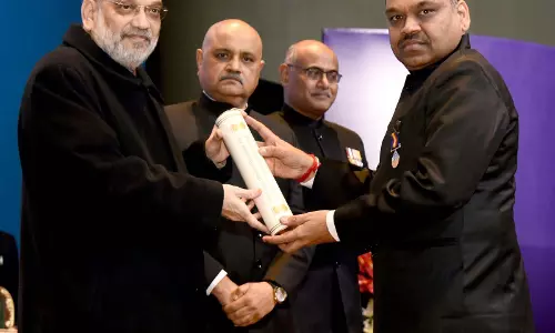 राष्ट्रपति पुलिस पदक से सम्मानित हुए छत्तीसगढ़ कैडर IPS अमित कुमार राष्ट्रपति पुलिस पदक से सम्मानित हुए छत्तीसगढ़ कैडर IPS अमित कुमार