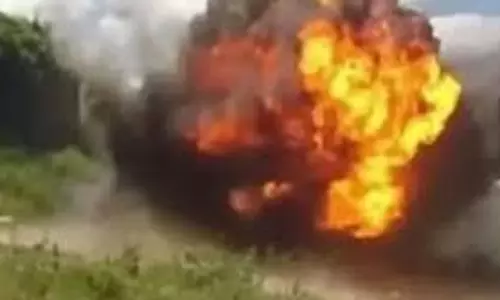 Chaibasa: IED की चपेट में आने से सात वर्षीय बच्ची की मौत Chaibasa: IED की चपेट में आने से सात वर्षीय बच्ची की मौत