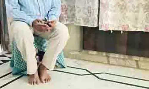 govt school के शिक्षक ने ‘ब्लूटूथ-नियंत्रित फर्श साफ करने वाला रोबोट’ विकसित किया govt school के शिक्षक ने ‘ब्लूटूथ-नियंत्रित फर्श साफ करने वाला रोबोट’ विकसित किया