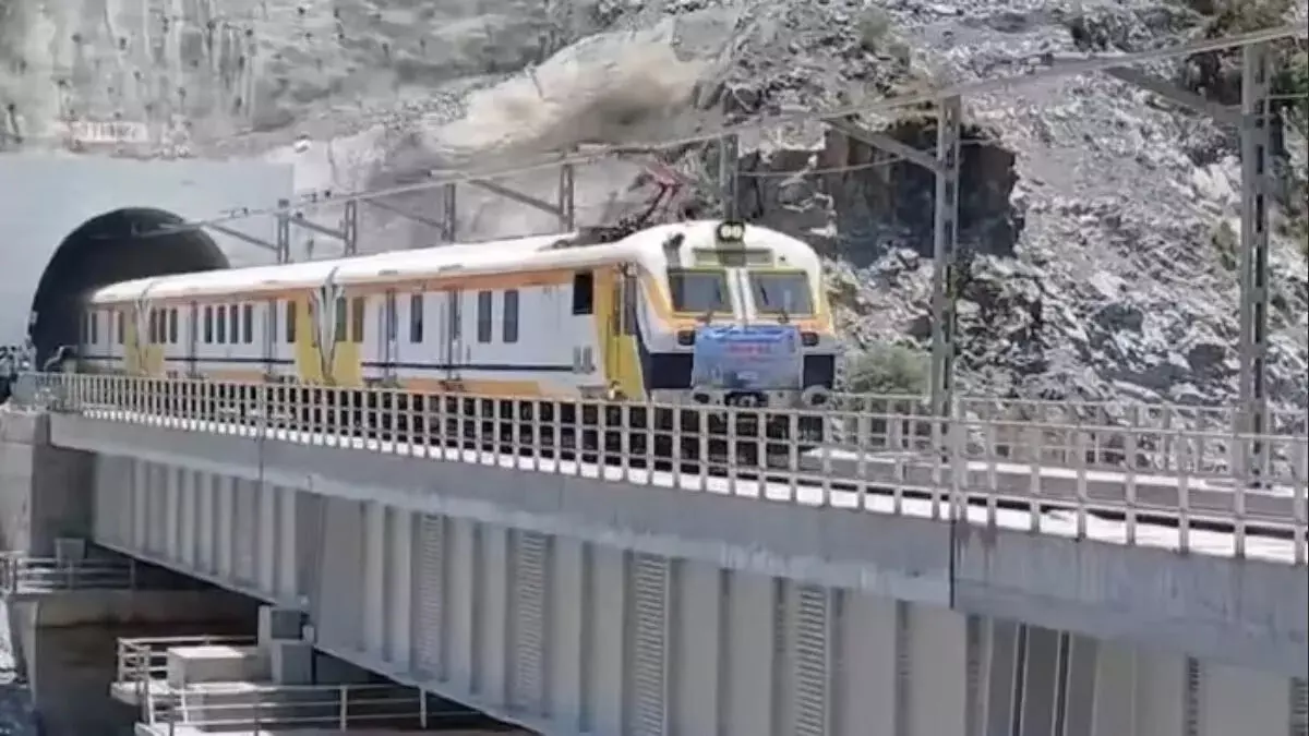 Railway सुरक्षा अधिकारी ने कटरा-रियासी सेक्शन का निरीक्षण शुरू किया